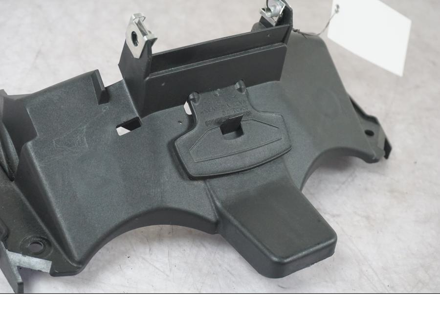 Höger sida på Sadelfäste från en BMW F 800 R -2018 motorcykel.