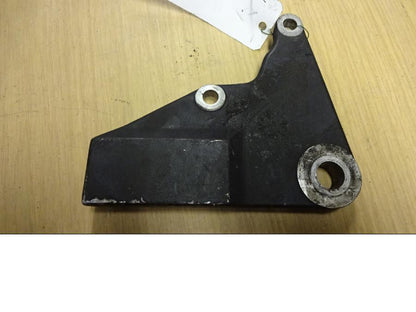 Baksidan på Bromsoksfäste från en Triumph Bonneville -2004 motorcykel.