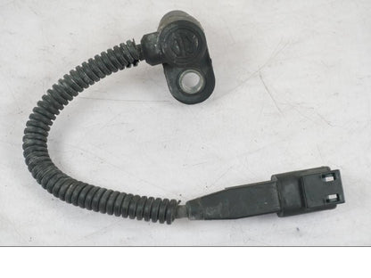 Framsidan på Vevaxelsensor från en H-D Sportster 883 XL -2007 motorcykel.