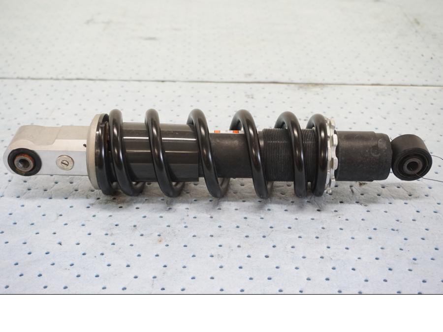 Framsidan på Stötdämpare från en Kawasaki Z 900 -2019 motorcykel.