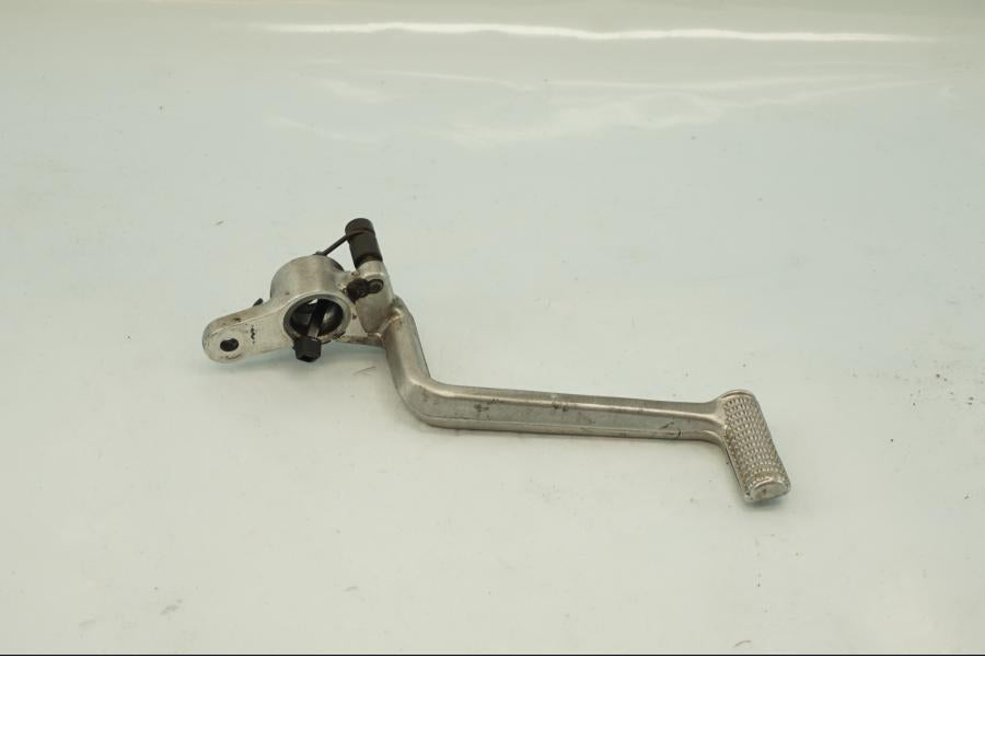 Framsidan på Bromspedal från en Suzuki GSX 1300 R -2003 motorcykel.