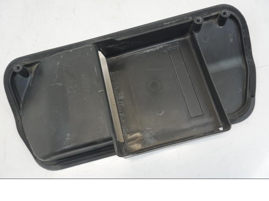 Vänster sida på CDI / ECU från en Yamaha YZF 1000 R1 -2004 motorcykel.