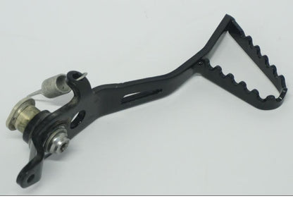 Framsidan på Bromspedal från en BMW R 1250 GS -2022 motorcykel.