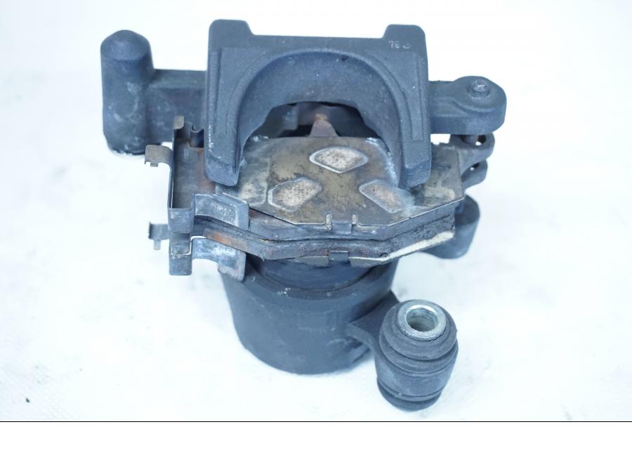 Höger sida på Bromsok från en Suzuki GSX-R 1000 -2008 motorcykel.