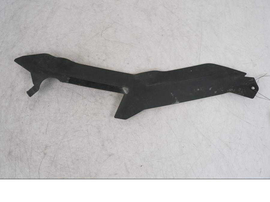 Baksidan på Ramskydd från en KTM 1290 Super Adventure R -2018 motorcykel.