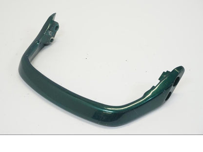 Vänster sida på Passagerarhandtag från en Yamaha XJR 1300 -1999 motorcykel.