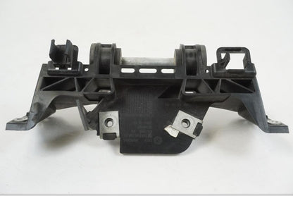 Vänster sida på Bensintankfäste från en BMW S 1000 R -2019 motorcykel.