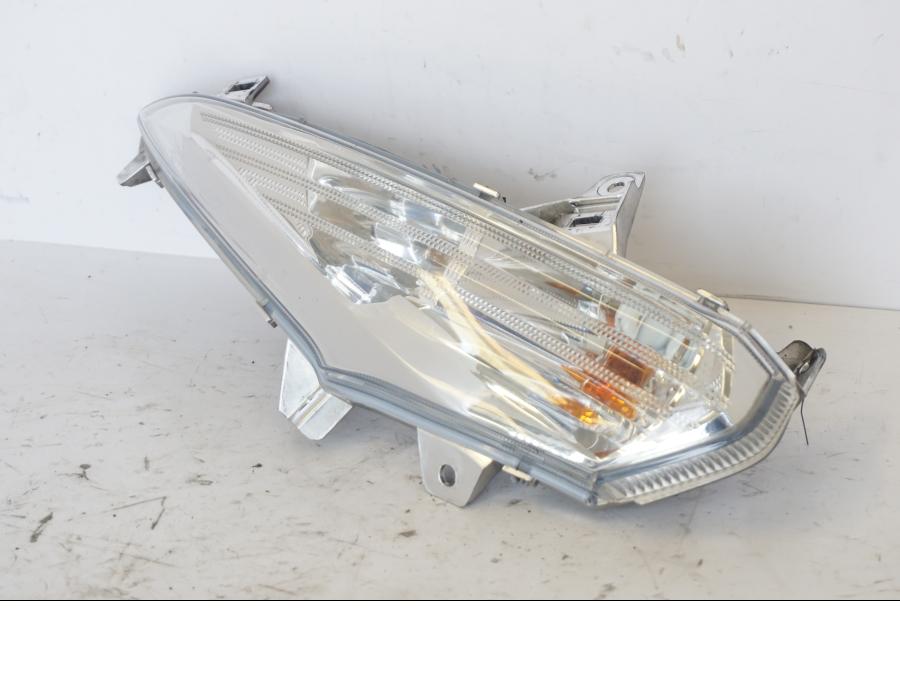Höger sida på Blinkers från en Honda SH 300 A -2011 scooter.