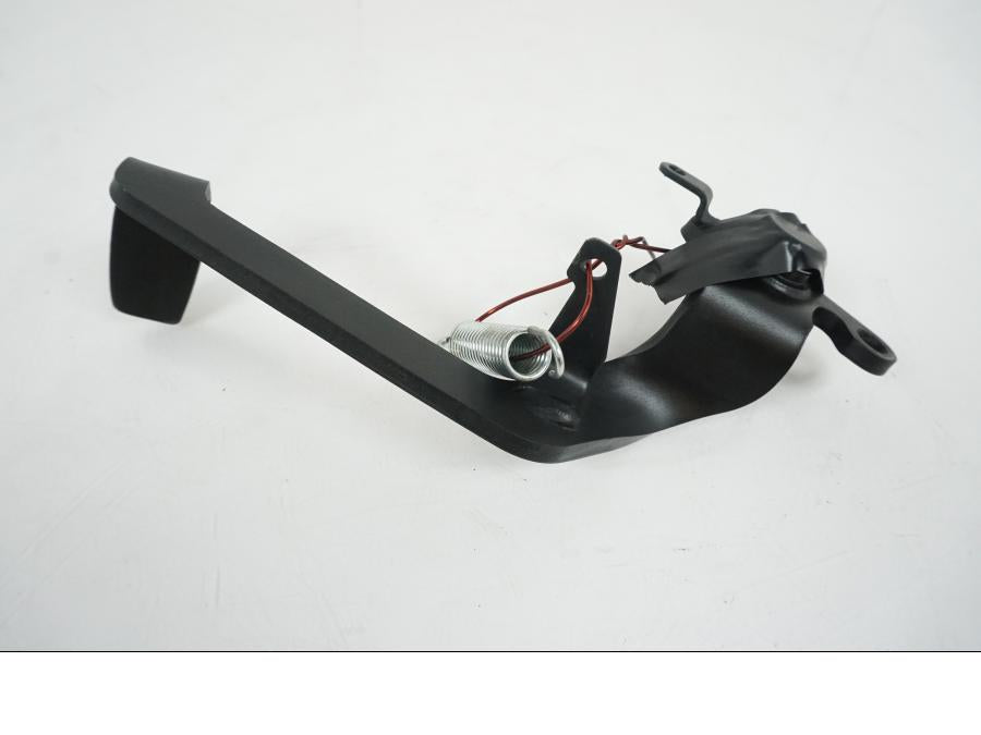 Framsidan på Bromspedal från en Yamaha MT-09 Tracer -2021 motorcykel.