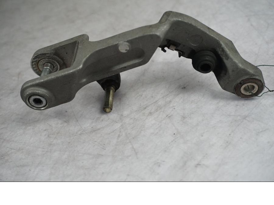 Höger sida på Bromsoksfäste från en Honda CBR 1100 XX -2000 motorcykel.