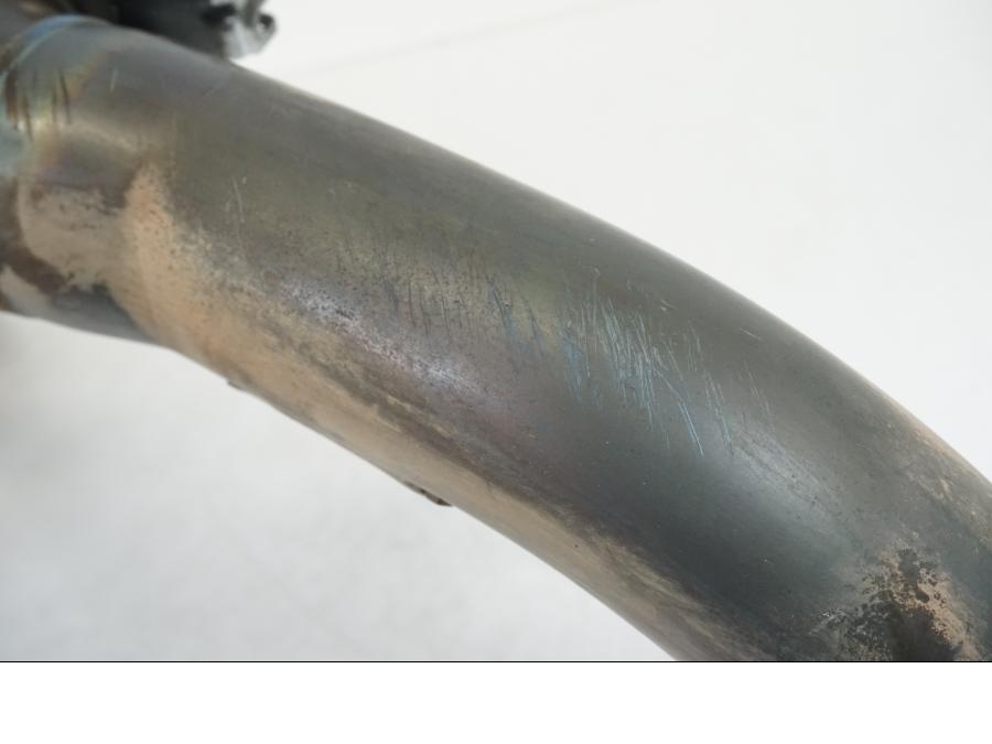 Extrabild4 på Grenrör från en Yamaha YZF 1000 R1 -2004 motorcykel.