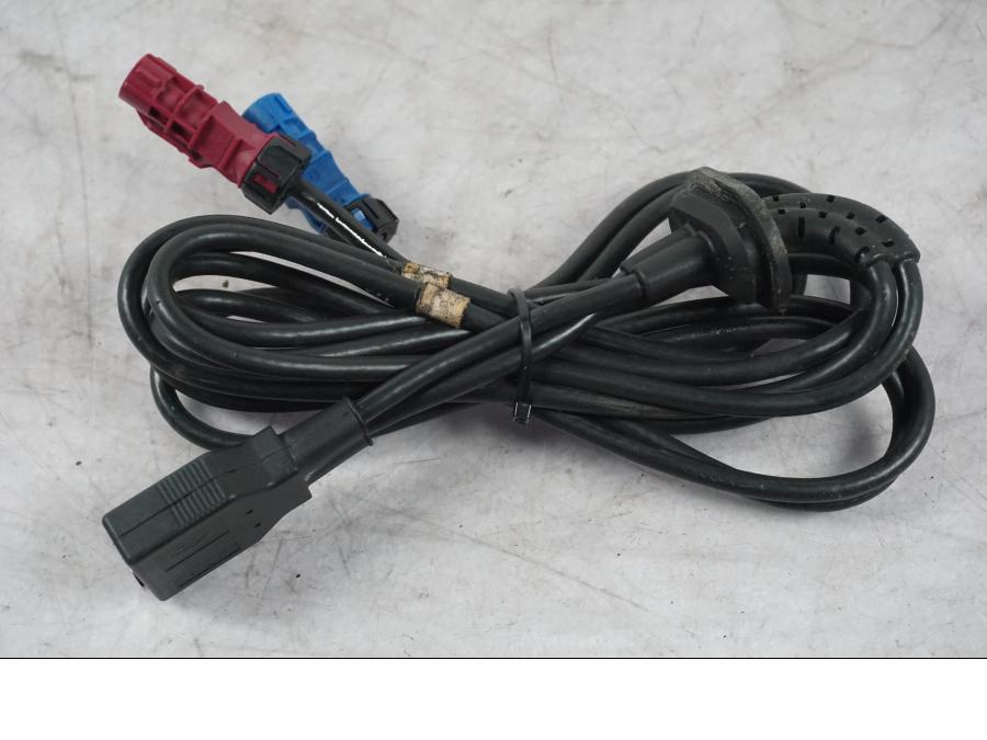 Vänster sida på Kablage från en BMW K 1600 GTL -2015 motorcykel.