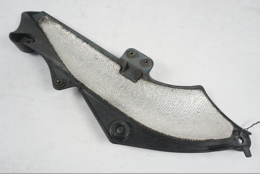 Extrabild1 på Värmeskydd från en Kawasaki ZX-6R -2005 motorcykel.