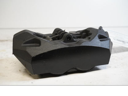 Baksidan på Bromsok från en BMW R 1200 GSA -2014 motorcykel.