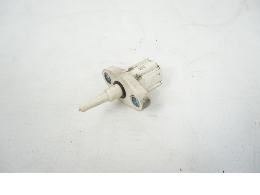 Framsidan på Luftburksensor från en Honda XL 1000 V -2008 motorcykel.