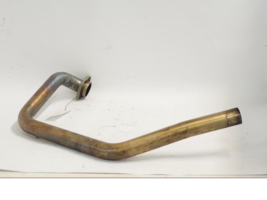 Vänster sida på Grenrör från en BMW G 650 GS -2011 motorcykel.