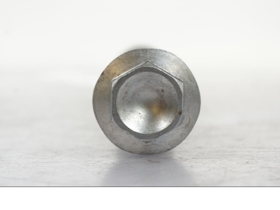 Baksidan på Axel från en Honda CBR 1000 RR -2004 motorcykel.