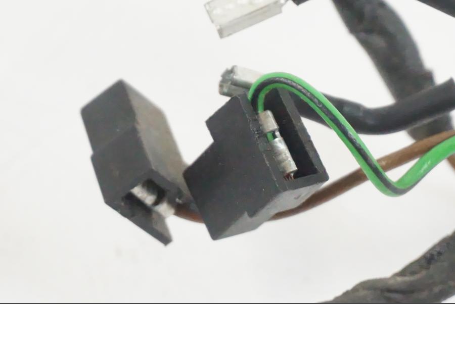 Höger sida på Kablage från en BMW F 650 CS -2002 motorcykel.