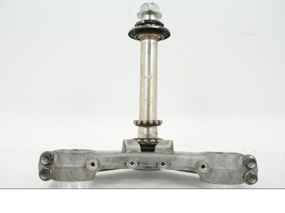 Framsidan på Gaffelkrona från en Honda XL 1000 V -1999 motorcykel.