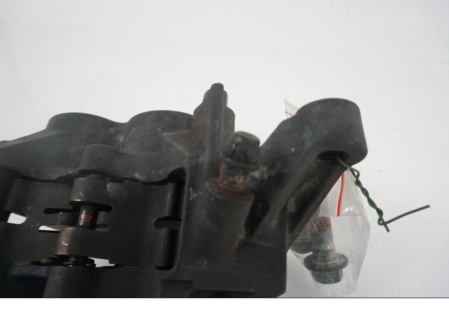 Extrabild1 på Bromsok från en Yamaha YZF 1000 R1 -2002 motorcykel.