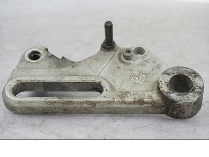 Baksidan på Bromsoksfäste från en BMW F 800 GS -2009 motorcykel.