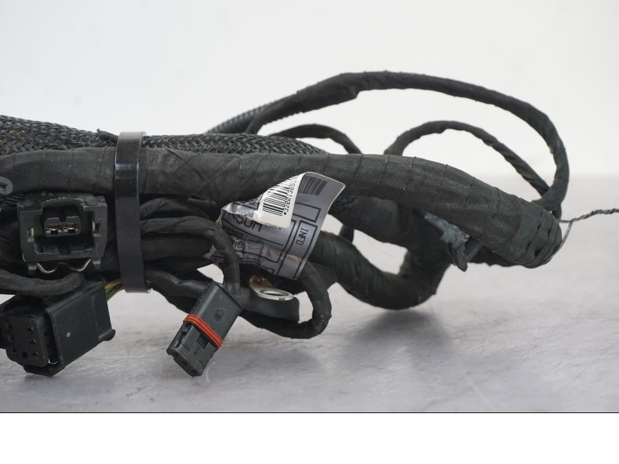 Vänster sida på Kabelstam från en BMW K 1600 GTL -2015 motorcykel.