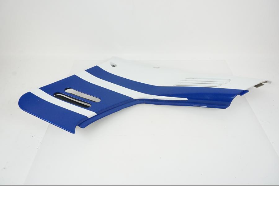 Vänster sida på Sidopanel från en Honda CBR 1000 F -1989 motorcykel.