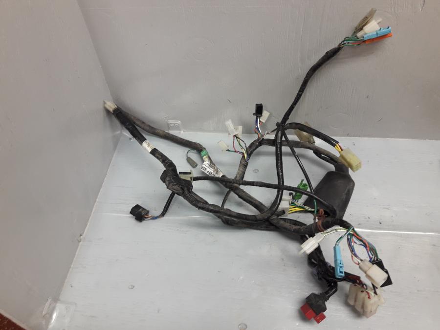 Framsidan på Kabelstam från en Honda CBR 125 R -2005 motorcykel.