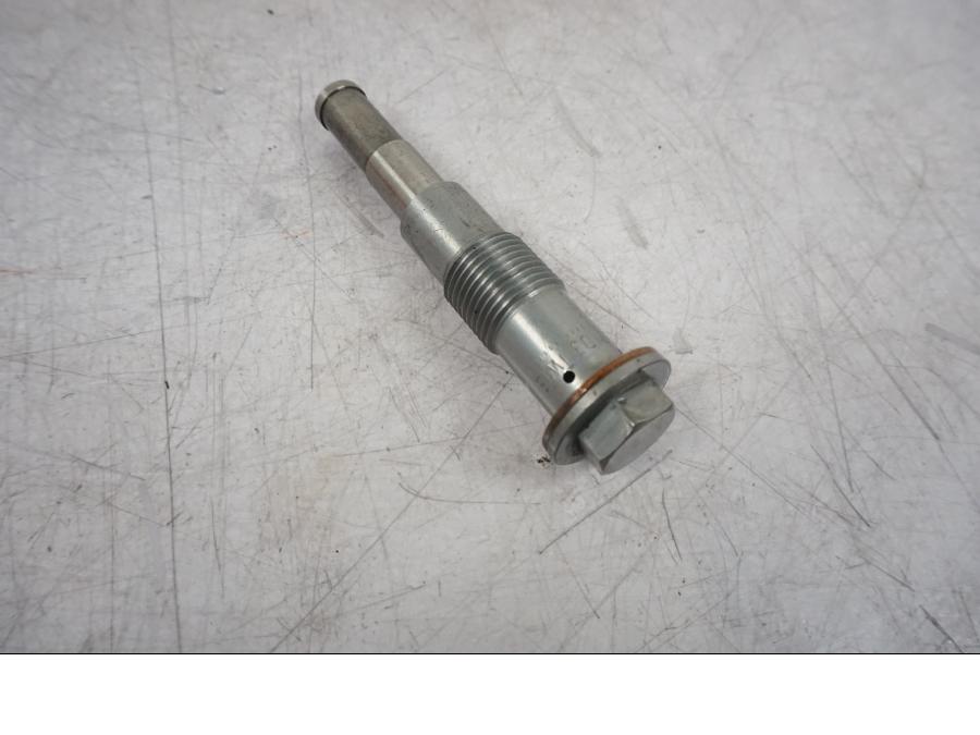 Baksidan på Kamkedjesträckare från en BMW R 1200 GS -2010 motorcykel.