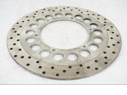 Snett uppifrån på Bromsskiva från en Yamaha XVS 1100 -2000 motorcykel.