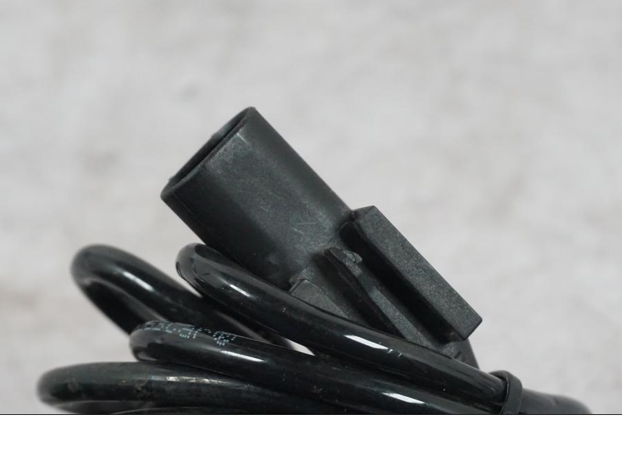 Snett uppifrån på ABS givare från en BMW K 1600 GTL -2015 motorcykel.