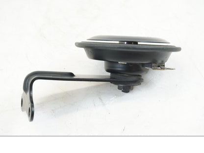 Baksidan på Signalhorn / Tuta från en Suzuki GSX-R 750 -2008 motorcykel.