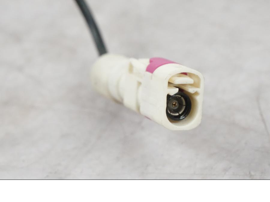 Snett nerifrån på Antenn från en BMW K 1600 GTL -2015 motorcykel.