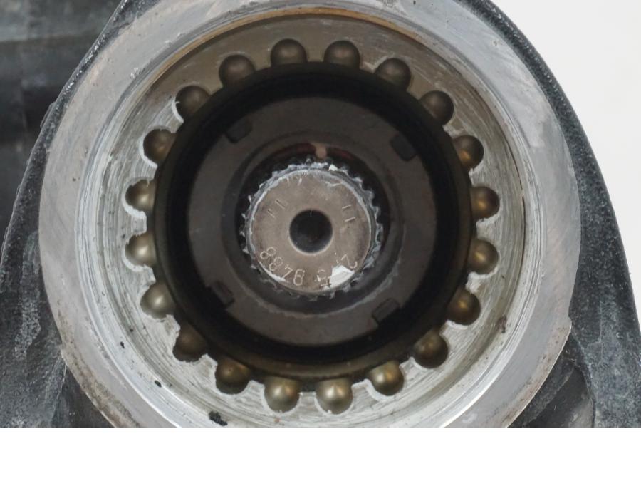 Extrabild5 på Slutväxel från en BMW K 1600 GTL -2015 motorcykel.