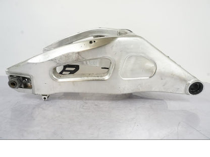 Vänster sida på Sving från en Honda CBR 900 RR -2003 motorcykel.