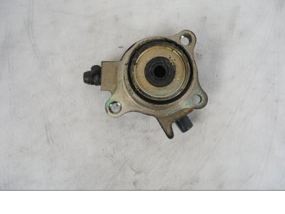 Snett uppifrån på Kopplingslavcylinder från en Honda VTR 1000 F -1997 motorcykel.