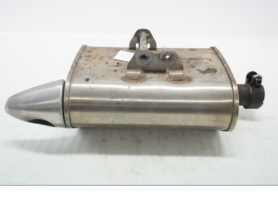 Framsidan på Ljuddämpare från en Kawasaki Versys 650 -2008 motorcykel.