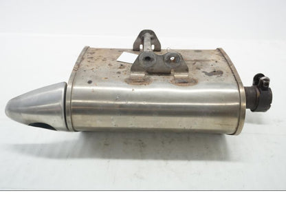 Framsidan på Ljuddämpare från en Kawasaki Versys 650 -2008 motorcykel.