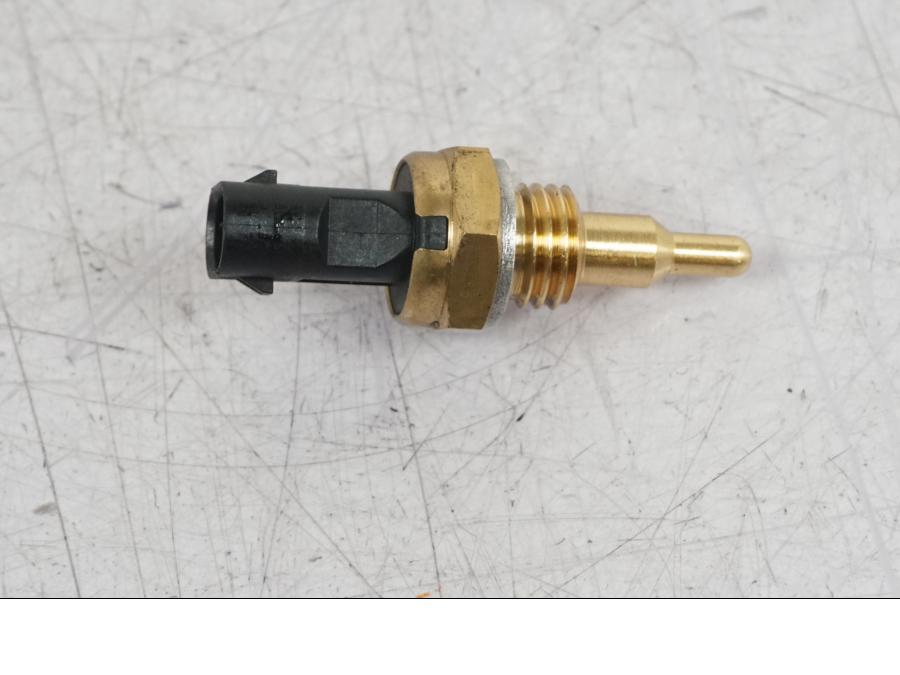 Höger sida på Sensor från en BMW R 1250 GS -2023 motorcykel.