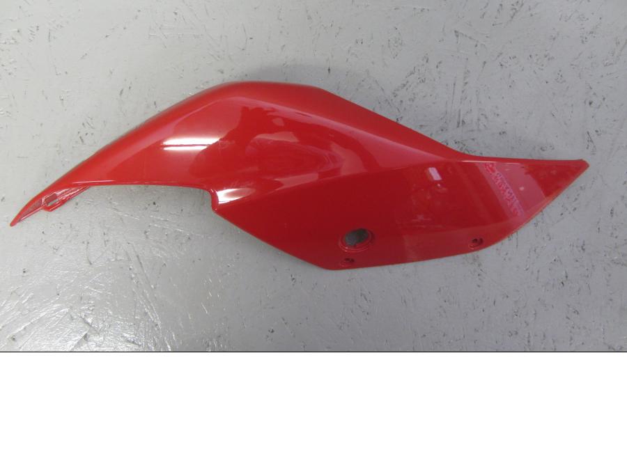 Framsidan på Bakvinge från en Ducati Panigale 959 -2016 motorcykel.