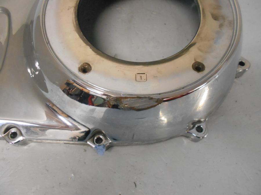 Baksidan på Transmissionskåpa från en H-D Street Glide FLHX -2015 motorcykel.