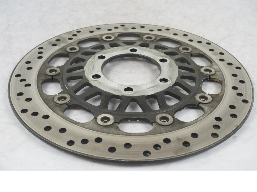 Extrabild3 på Bromsskiva från en Triumph Daytona 955I -2000 motorcykel.