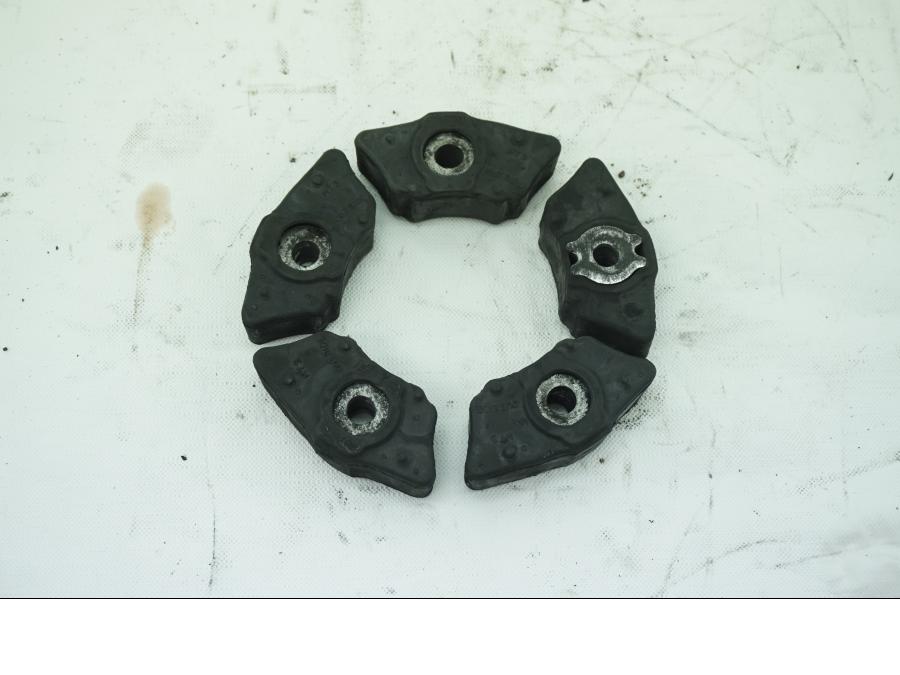 Framsidan på Ryckutjämnare från en Honda ST 1100 -1999 motorcykel.