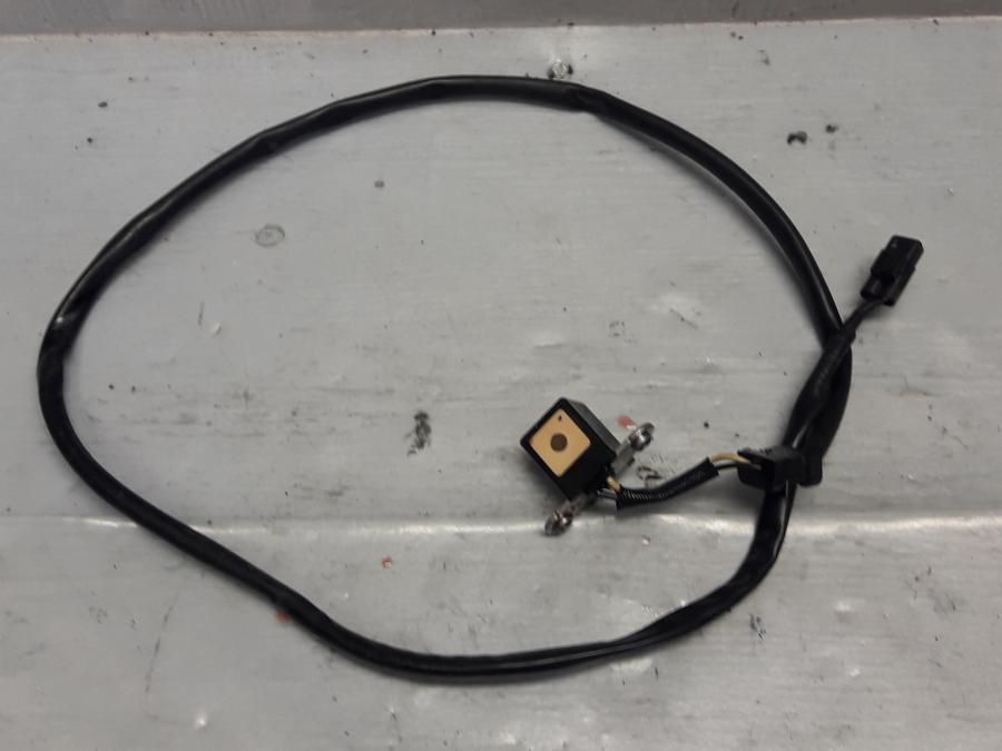 Framsidan på Tändpickup från en Kawasaki Z 1000 -2013 motorcykel.