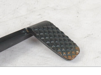 Baksidan på Bromspedal från en Suzuki GSX-S 1000 -2017 motorcykel.