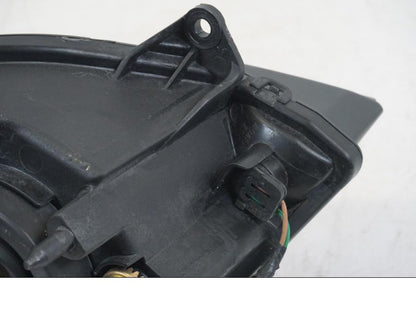 Extrabild2 på Strålkastare från en Honda VFR 800 -2003 motorcykel.