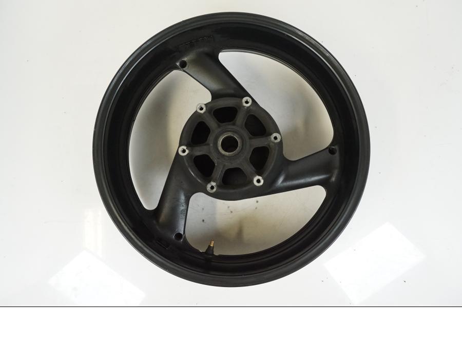 Framsidan på Fälg från en Yamaha XJR 1300 -2002 motorcykel.