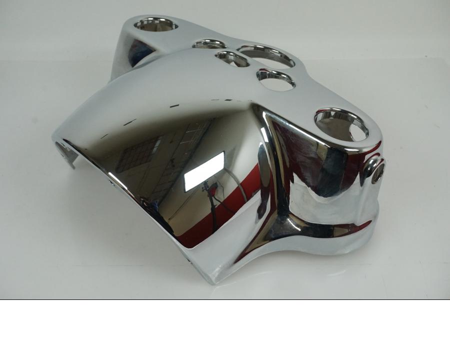 Höger sida på Strålkastarkåpa från en H-D FLS -2012 motorcykel.
