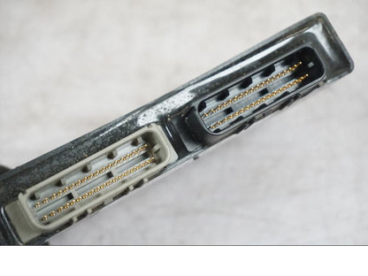 Snett uppifrån på CDI / ECU från en Triumph Tiger -2009 motorcykel.