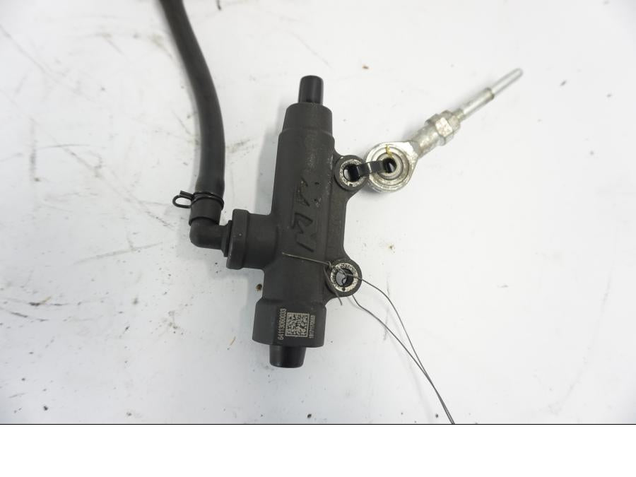 Höger sida på Bromshuvudcylinder från en KTM 790 Duke -2018 motorcykel.